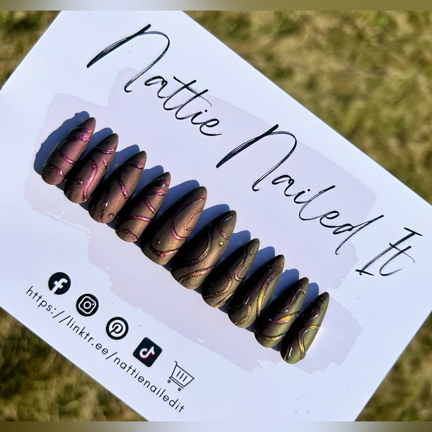 Hidden Temple Press On Nails