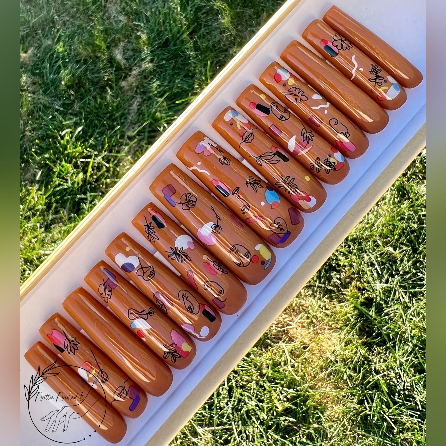 Abstract Vibes Press On Nails