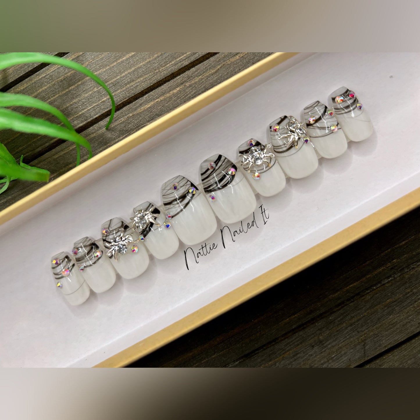 Tangled Web Press On Nails