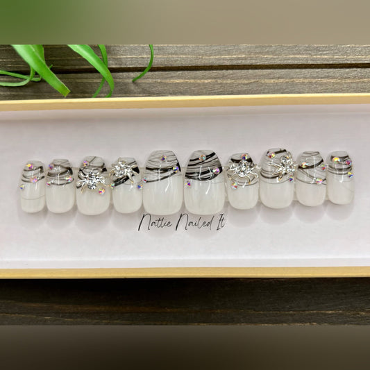 Tangled Web Press On Nails