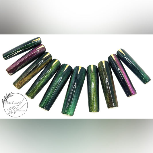 Intergalactic Chrome Cutie Press On Nails