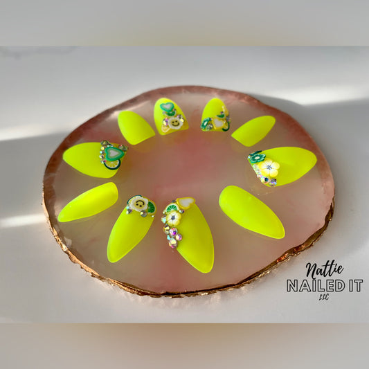 Mellow Yellow Press On Nails